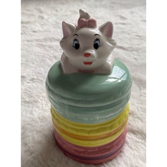 Disney Aristocats Marie Cat Macaroon Ceramic Cookie Jar Canister NEW - Picture 4 of 13